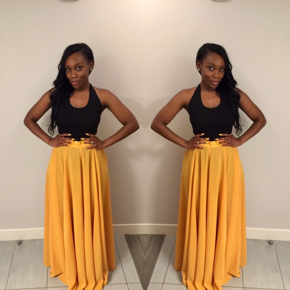 Yellow skirt with thigh high split